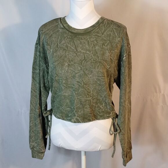 Forever 21 Cropped Women's Sweatshirt - Picture 1 of 7